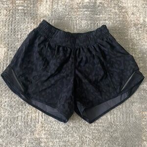 Lululemon hotty hot shorts